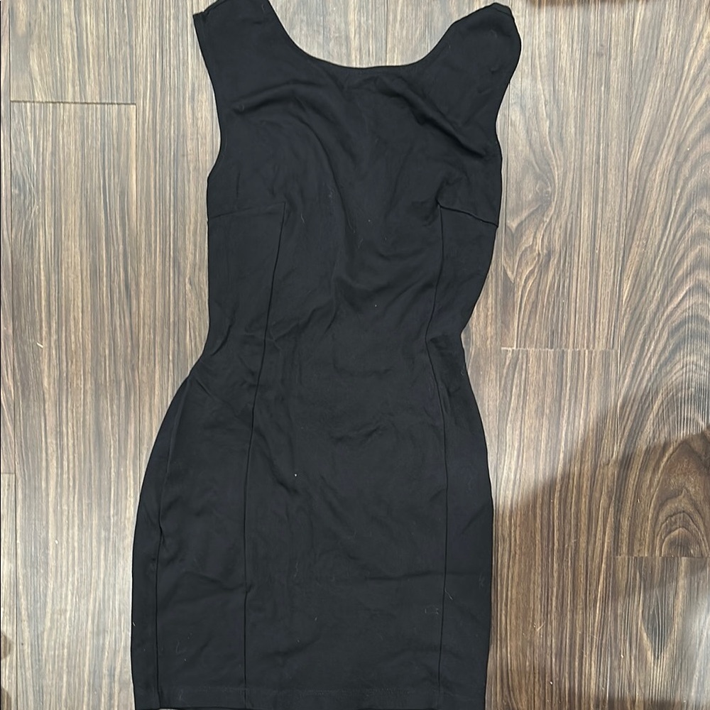 NWOT Forever 21 Bow Back Black Bodycon Dress size Small